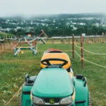 Zero-Turn Mowers vs Lawn Tractors: Which Is Better for Large Lawns?