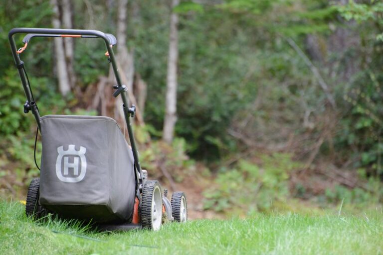 lawn mower blade speed